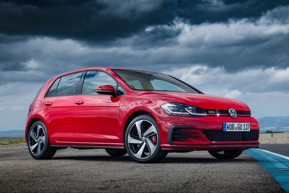 Recenze sportovního hatchbacku Volkswagen Golf GTI