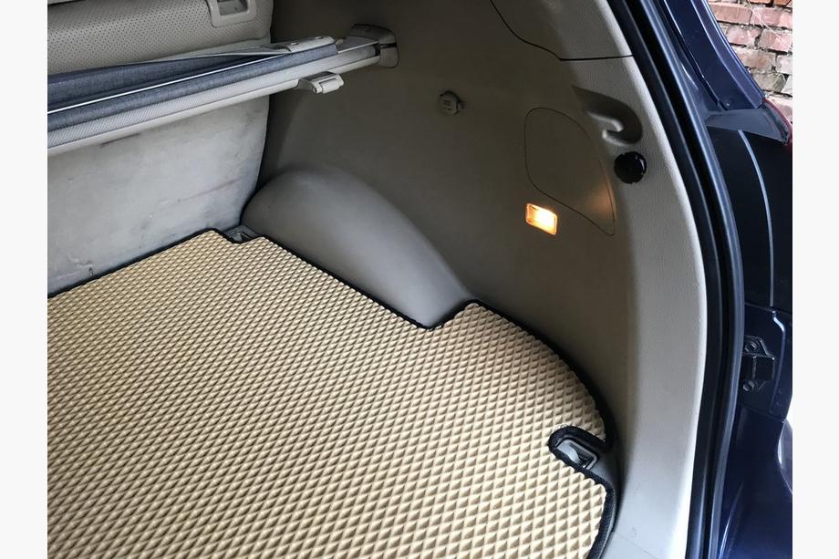 Hyundai Santa Fe 2 2006–2012 EVA rohož do kufru (béžová, pro 5 míst) Fotografie 3