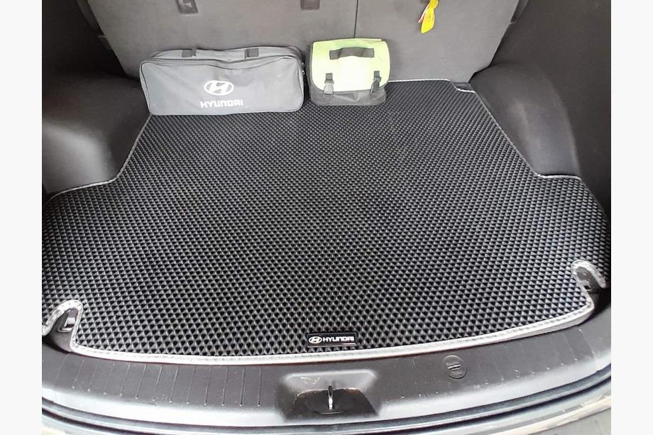 Hyundai Santa Fe 2 2006–2012 EVA rohož do kufru, černá (5 míst) Image