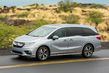 Recenze osmimístného plnohodnotného minivanu Honda Odyssey fotografie 5