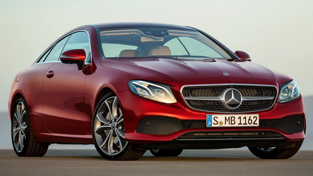Recenze středně velkého kupé Mercedes-Benz E-Class Coupe