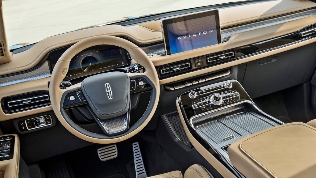 Recenze luxusního crossoveru Lincoln Aviator