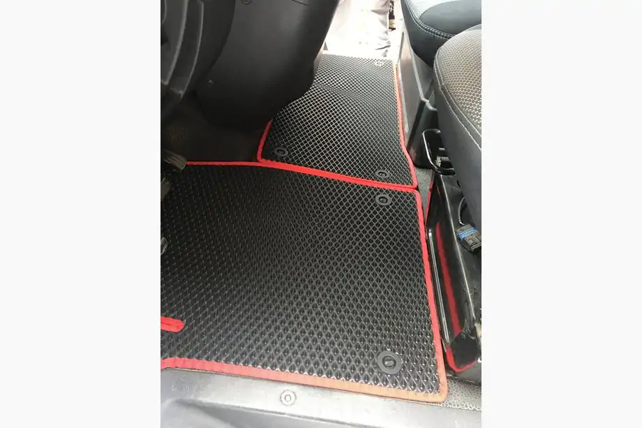 Opel Movano 2010–2021 EVA autokoberce (černé) Fotografie 4