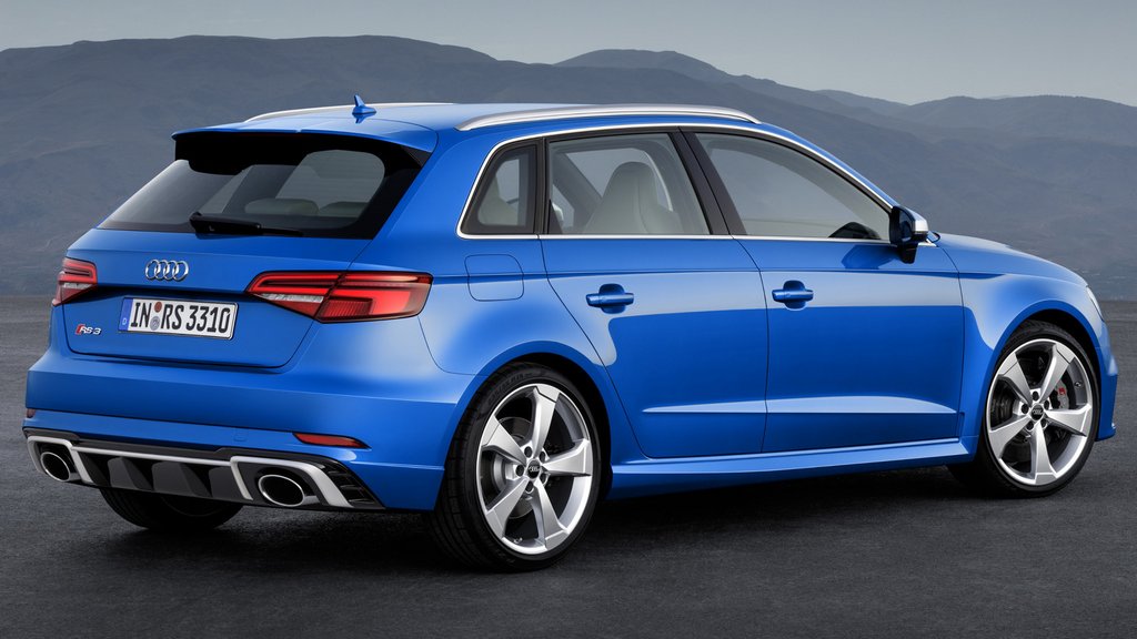 Test nabitého čtyřkolového hatchbacku Audi RS3 Sportback