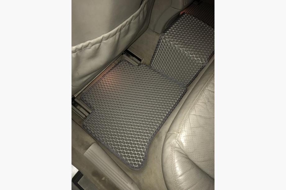 Mercedes E-class W211 2002–2009 EVA autokoberce (šedé) Fotografie 2