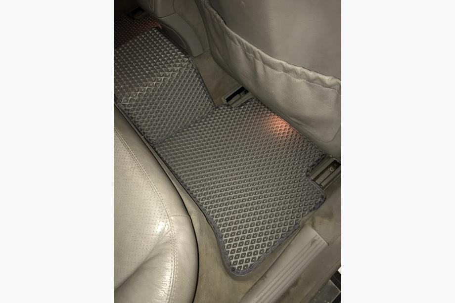 Mercedes E-class W211 2002–2009 EVA autokoberce (šedé) Fotografie 6