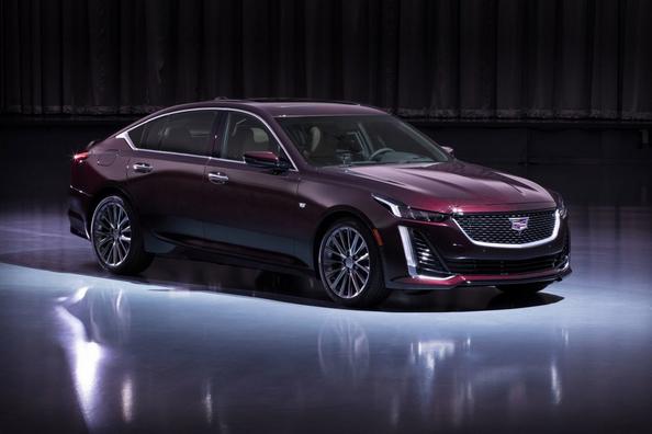 Recenze prémiového sedanu Cadillac CT5