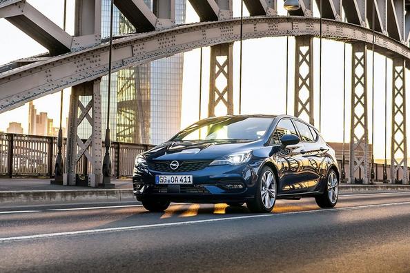 Recenze modernizovaného modelu Opel Astra Hatchback