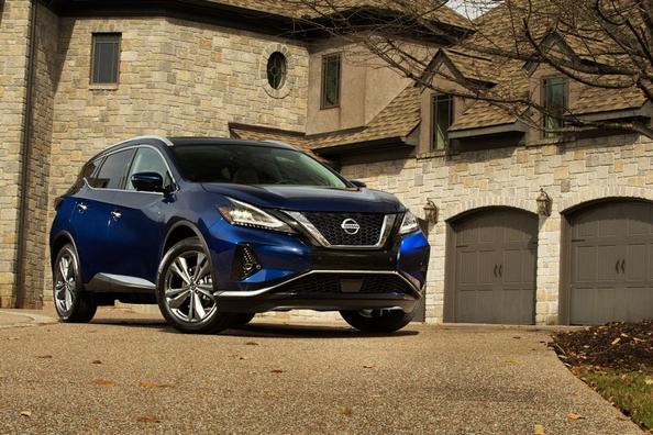 Test modernizovaného středně velkého crossoveru Nissan Murano