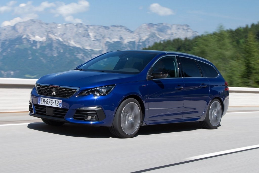 Recenze modernizovaného kombi Peugeot 308 SW