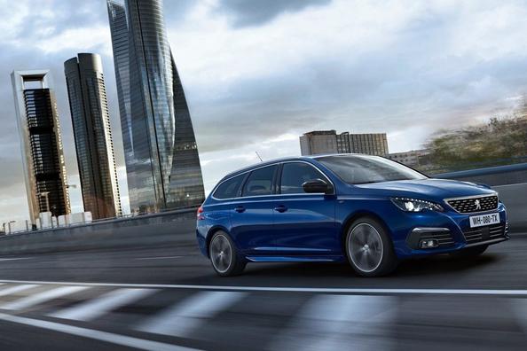 Recenze modernizovaného kombi Peugeot 308 SW