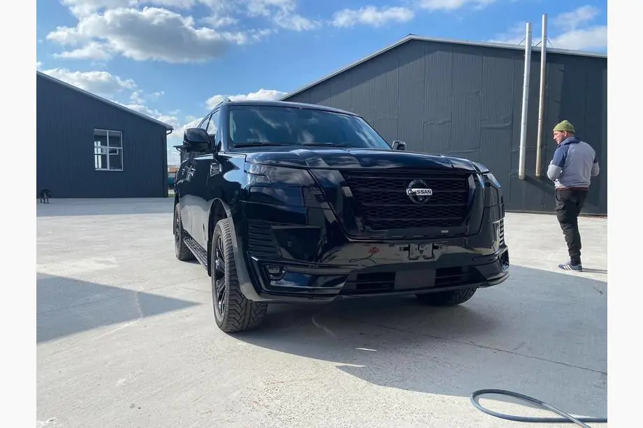 Nissan Patrol Y62 2010–2024 Sada bodykitu pro rok 2024 (facelift) Fotografie 7