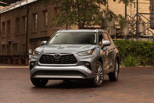 Nová generace crossoveru Toyota Highlander