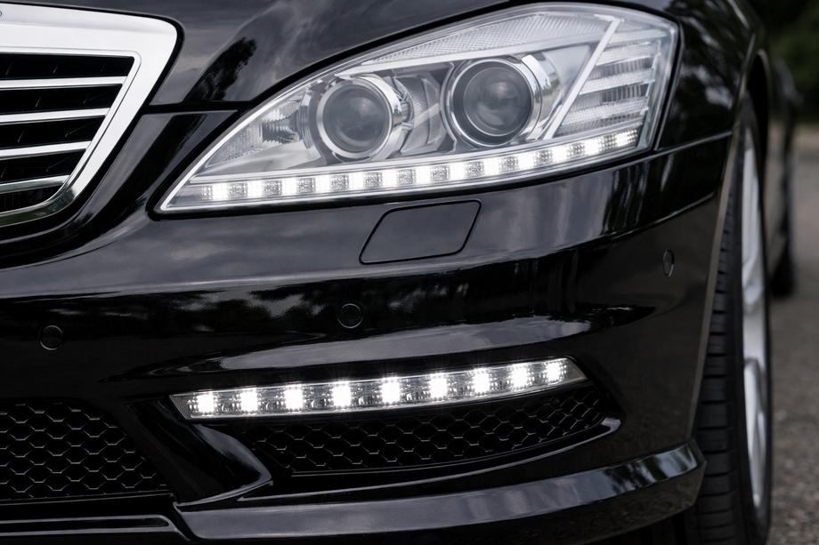 Mercedes S-class W221 2005–2013 Denní svícení DRL (AMG S65, 2009-2012) Image