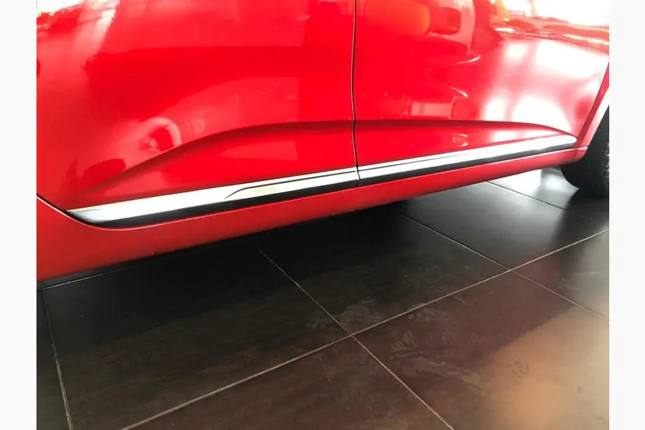 Renault Clio V 2019– Kryty dveřních lišt (nerez) Fotografie 3