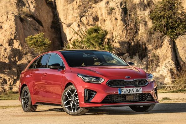 Recenze kompaktního kombi KIA ProCeed