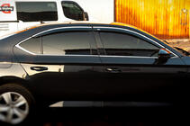 Skoda Superb 2015–2024 Ofuky oken s chromovou lištou SD (4 ks, Niken) fotografie 3