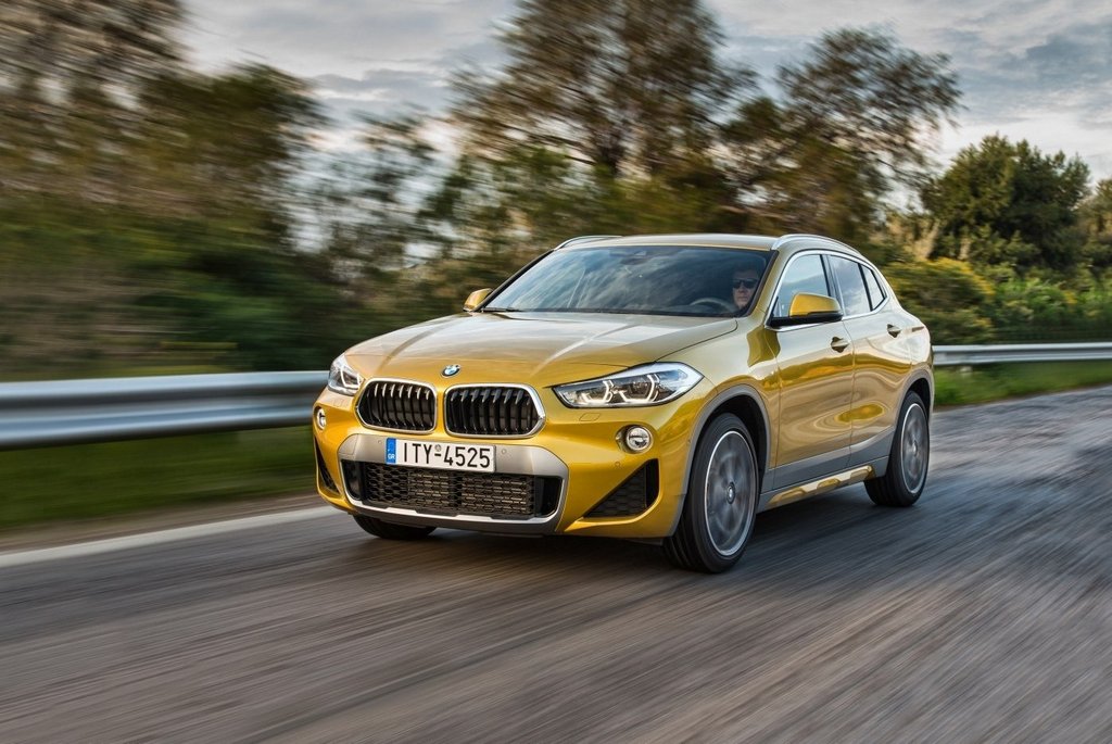 Kupéový kompaktní crossover BMW X2