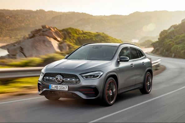 Recenze prémiového kompaktního crossoveru Mercedes-Benz GLA-Class