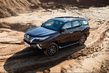 Recenze rámového SUV Toyota Fortuner fotografie 11