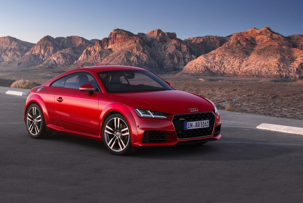 Recenze modernizovaného kupé Audi TT Coupe