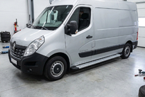 Renault Master 2011–2023 Boční nášlapy Maya V2 (2 ks, hliník) fotografie 1