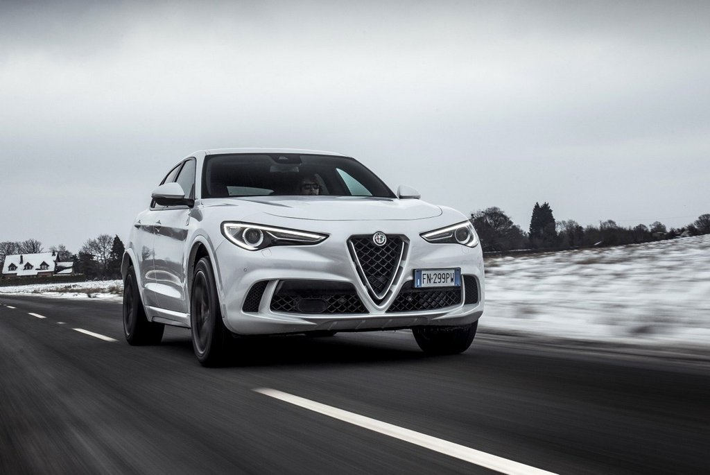 První generace kompaktního crossoveru Alfa Romeo Stelvio