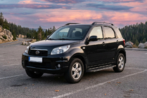 Daihatsu Terios 2006–2017 Boční prahy Bosphorus Grey (2 ks, hliník) fotografie 1