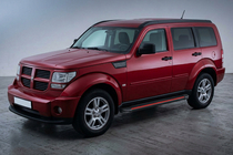 Dodge Nitro 2006–2011 Boční nášlapy Maya Red (2 ks, hliník) fotografie 1