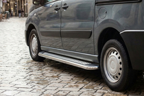 Fiat Scudo 2007–2015 Boční prahy Maydos V2 (2 ks, hliník ↗ nerez) fotografie 1