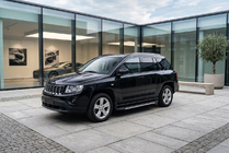 Jeep Compass 2006–2016 Boční prahy Bosphorus Grey (2 ks, hliník) fotografie 1