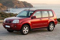 Nissan X-trail T30 2002–2007 Boční nášlapy Maya Red (2 ks, hliník) fotografie 1