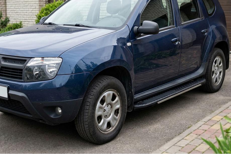 Renault Duster 2008–2017 Boční prahy Bosphorus Grey (2 ks, hliník) Image