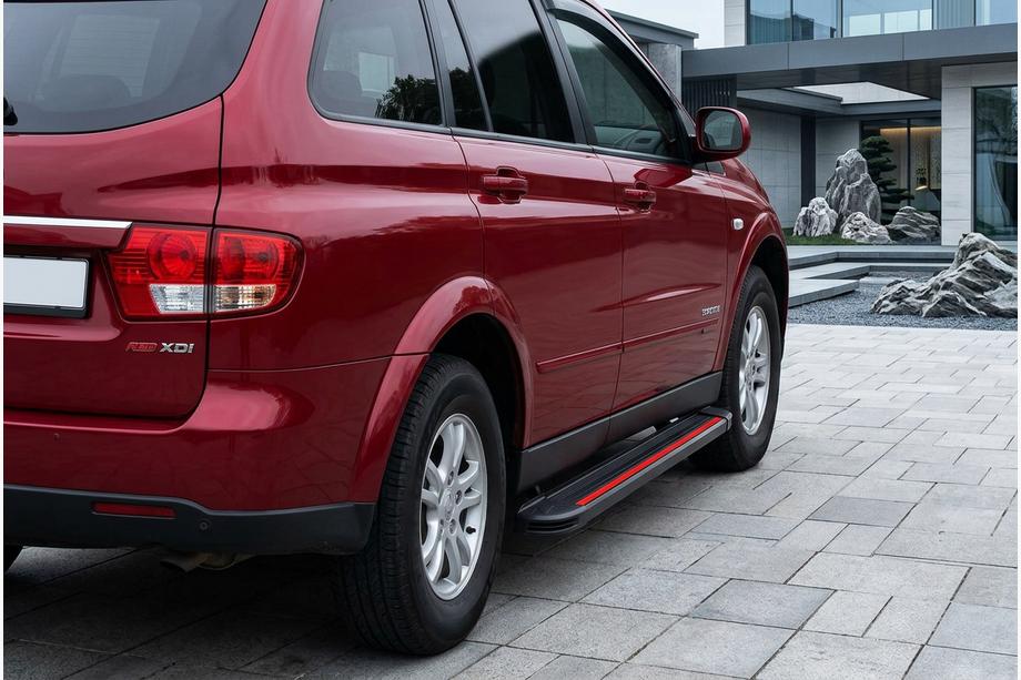 SsangYong Kyron 2005–2014 Boční nášlapy Maya Red (2 ks, hliník) Image