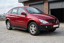 SsangYong Action 2005–2018 Boční nášlapy Maya Red (2 ks, hliník) fotografie 1