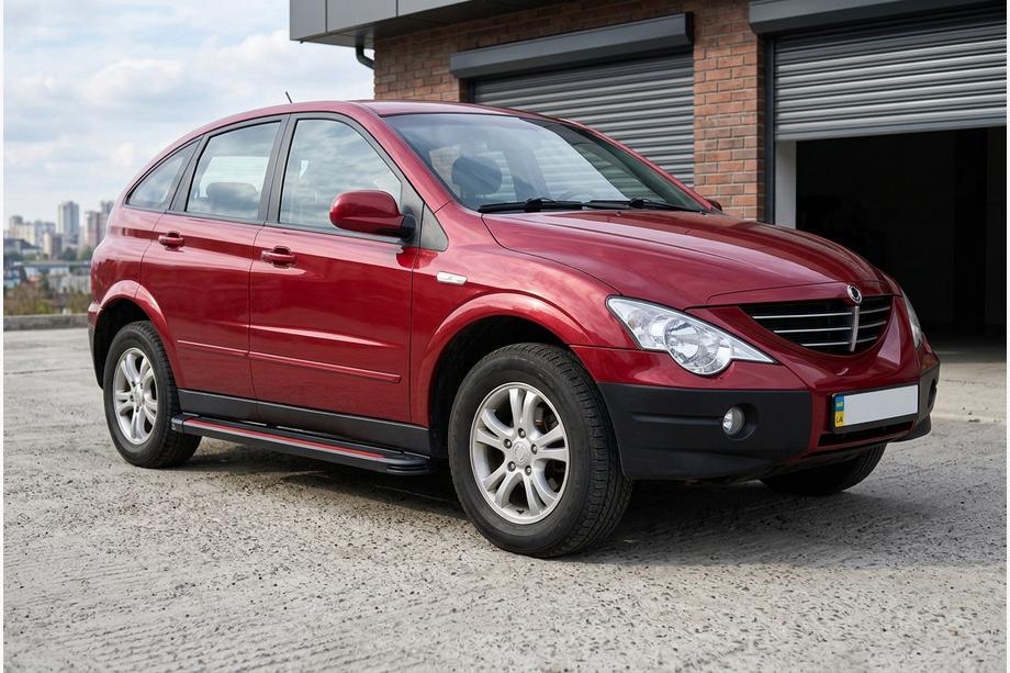 SsangYong Action 2005–2018 Boční nášlapy Maya Red (2 ks, hliník) Image