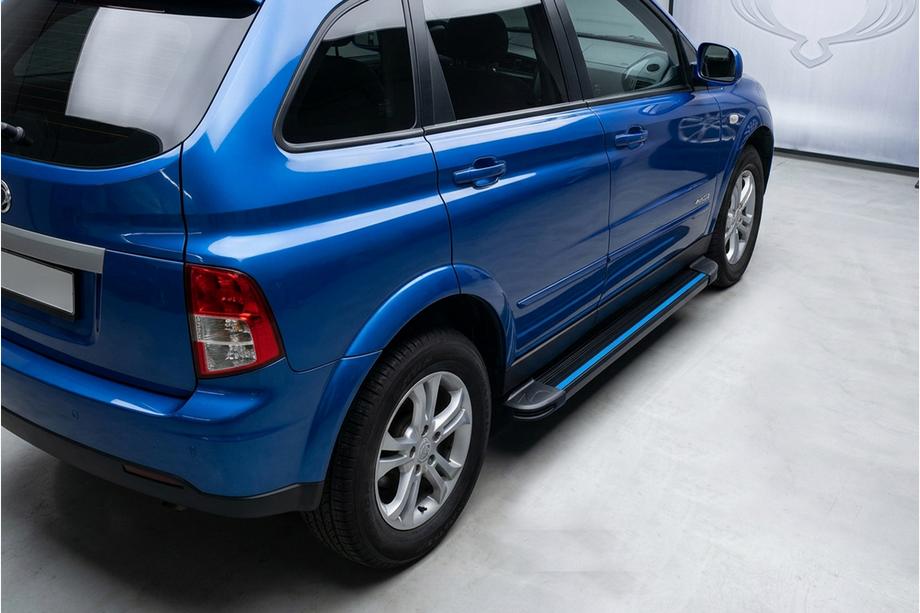 SsangYong Action 2005–2018 Boční nášlapy Maya Blue (2 ks, hliník) Image