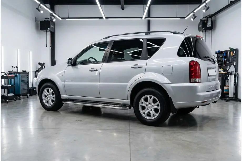 SsangYong Rexton I 2001–2017 Boční nášlapy Maydos V2 (2 ks, hliník + nerez) Image