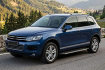 Volkswagen Touareg 2010–2018 Boční prahy Bosphorus Grey (2 ks, hliník) fotografie 1