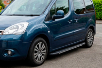 Peugeot Partner Tepee 2008–2018 Boční prahy Bosphorus Grey (2 ks, hliník) fotografie 1