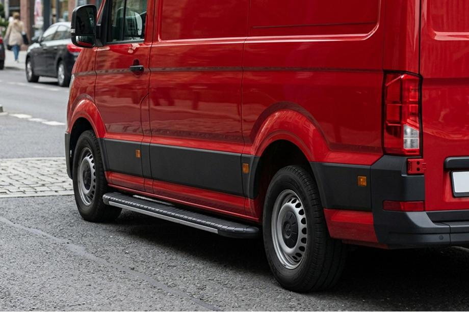 Volkswagen Crafter 2016– Boční prahy Bosphorus Grey (2 ks, hliník) Střední rozvor Image