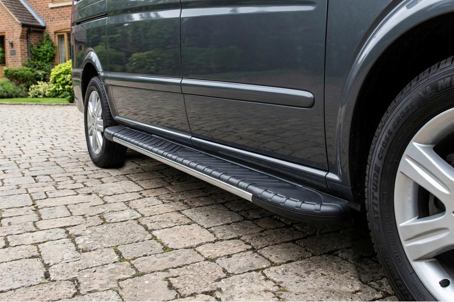 Mercedes Vito/V-class W447 2014– Boční prahy Bosphorus Grey (2 ks, hliník) Image