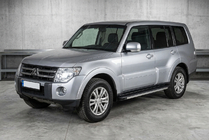 Mitsubishi Pajero Wagon IV 2006–2021 Boční nášlapy Maya V1 (2 ks, hliník) fotografie 1