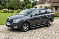 Dacia Logan MCV 2013–2020 Boční prahy Bosphorus Grey (2 ks, hliník) fotografie 1