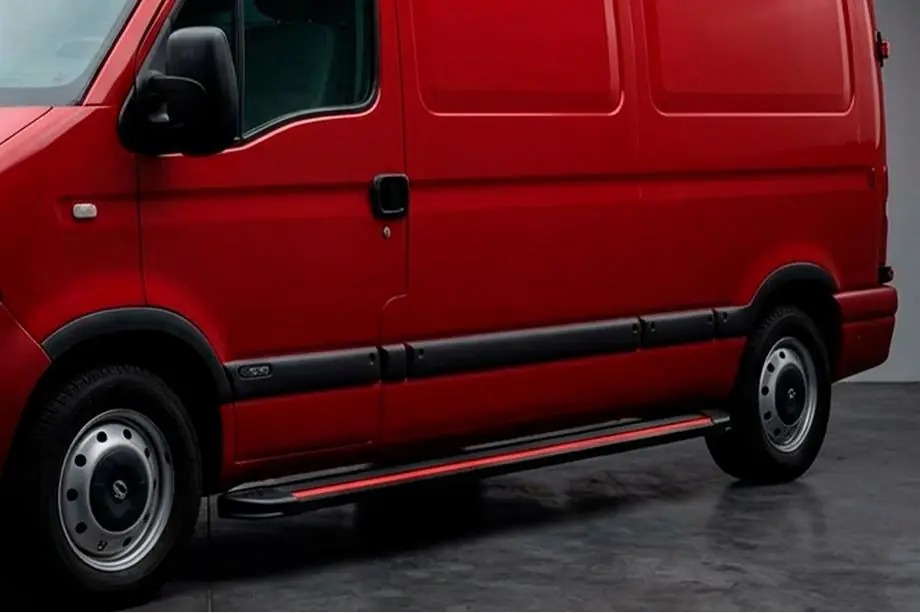 Nissan Interstar 2002–2010 Boční nášlapy Maya Red (2 ks, hliník) Image