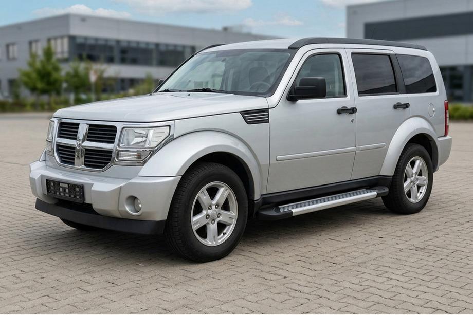 Dodge Nitro 2006–2011 Boční prahy New Vision Grey (2 ks., hliník) Image