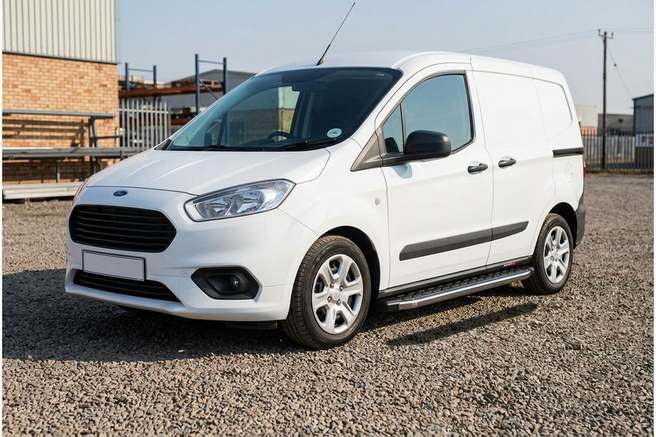 Ford Courier 2014–2023 Boční nášlapy BlackLine (2 ks, hliník) Image