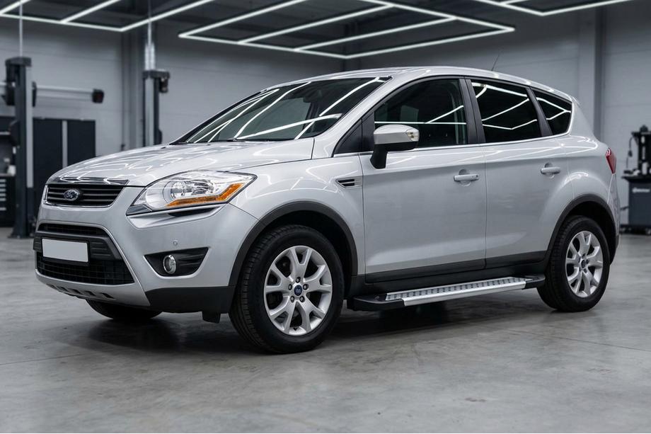Ford Kuga 2008–2013 Boční prahy New Vision Grey (2 ks., hliník) Image