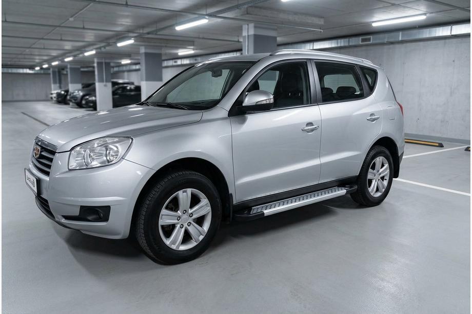 Geely Emgrand X7 2011– Boční prahy New Vision Grey (2 ks., hliník) Image