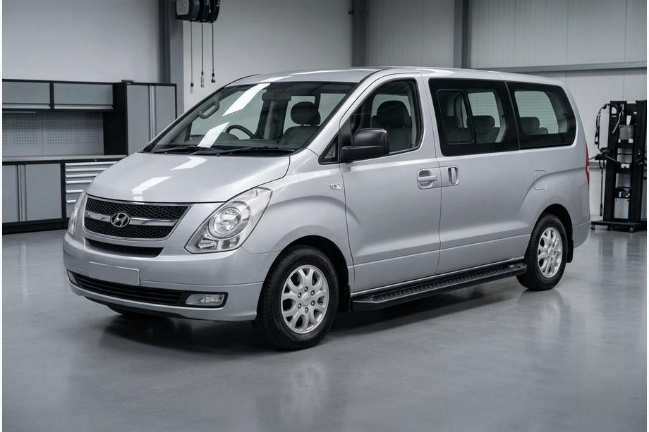 Hyundai H300, H1, Starex 2008–2020 Boční nášlapy Allmond Black (2 ks, hliník) Image